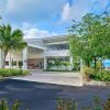 Отель Morningstar Buoy Haus Beach Resort At Frenchman's Reef, Autograph Collection, фото 1
