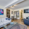 Отель Newly Decorated 2BR Yorkville Home, фото 2