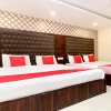 Отель Azaad Lifestyle Hotel by OYO Rooms, фото 2