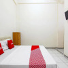 Отель OYO 91354 Hotel Mutiara, фото 15