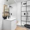 Отель Riverside Deluxe Apartment by Renters, фото 11