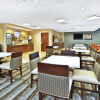 Отель Holiday Inn Express & Suites Bradley Airport, an IHG Hotel, фото 12