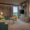 Отель Staybridge Suites London Heathrow - Bath Road, an IHG Hotel, фото 46