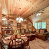 Отель Simple Pleasures 1 Bedroom Home with Hot Tub, фото 10