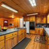 Отель Whiskey Springs by Avantstay Classic Cabin Near Tahoe Donner Ski Area!, фото 24