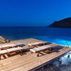 Отель Inviting 8-bed Villa in Ermoupoli - Villa Blueros, фото 19