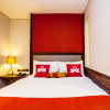 Отель ZEN Premium Blok M Palatehan, фото 2