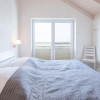 Отель Exclusively furnished 5-star holiday home with a beach chair near the beach., фото 1