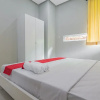 Отель RedDoorz Resort Syariah @ Idelansia Homestay Ciater, фото 14