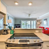 Отель Bright Carolina Beach Condo - Walk to Shore!, фото 6