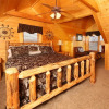 Отель Wavyleaf Retreat - Four Bedroom Cabin, фото 10