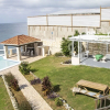 Отель Castle Cove-Ocean Front Villa, фото 16