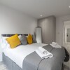Отель Remarkable 2-bed Apartment in Camberley, фото 4
