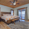 Отель Harmony Hill - 5 Br Cabin, фото 5