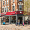 Отель 2 Bedroom Flat in Heart of Battersea near Station, фото 1