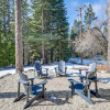 Отель Westwood Cabin: Lake Almanor Across the Street!, фото 13