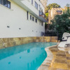 Отель Breathtaking SpanishVilla HollywoodHills, фото 1