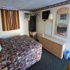 Отель DuBois Manor Motel by OYO, фото 5
