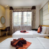Отель Tu Linh Palace Hotel в Ханое