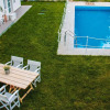 Отель Aristotelia Gi Ikies - Cozy Poolside Suite, фото 10