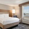 Отель Candlewood Suites Burlington Conference Centre, an IHG Hotel, фото 4