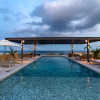 Отель Singular Joy Vacation Rentals, фото 19