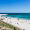 Отель Beautiful 3BR Beachside Apt in Cottesloe!, фото 17