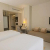 Отель Whiz Luxe Hotel Spazio Surabaya, фото 20