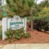 Отель Downtown Southern Pines Townhome With Deck! в Сазерн-Пайнс