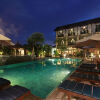 Отель The Lokha Legian Resort & Spa в Легиане