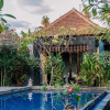 Отель Dnb Bungalow's And Warung, фото 1
