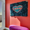 Отель NEW Diva Retreat 13beds Rooftop Views Free Parking, фото 9