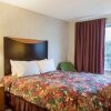 Отель Super 6 Inn and Suites, фото 6