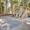 Отель Charming Crestline Home: 1 Mi to Lake Gregory!, фото 14