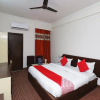Отель Mid Town By OYO Rooms, фото 20
