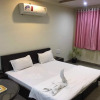 Отель OYO 23499 Hotel Sky Inn, фото 3