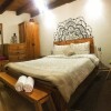 Отель Cerrillo 18 San Cristóbal - Hostel в Сан-Кристобаль-де-лас-Касасе