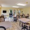 Отель Rodeway Inn & Suites Highway 290 Northwest, фото 14