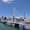 Отель Pelicanstay at Auckland Viaduct Harbour в Окленде