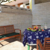 Отель Cosy Apartment Near The Beach With Patio Balcony Pets Allowed Parking, фото 11