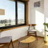 Отель LV Premier MQ2 View AC Elevator Balcony Park, фото 17