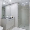 Отель Ocean 2Bed 2Bath plus Study - Wow Stay, фото 10