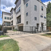 Отель Stylish Houston Townhome ~ 3 Mi to Downtown!, фото 1