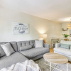 Отель Hilton Head Condo: Covered Balcony, Walk to Beach, фото 6