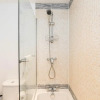 Отель Sleek, Modern and Centrally Located 1bedroom flat with Free WiFi, фото 9