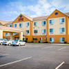Отель Comfort Suites Auburn near I-69, фото 1