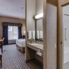 Отель Holiday Inn Express & Suites Saskatoon, an IHG Hotel, фото 12