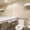 Отель Travelodge Spruce Grove, фото 8