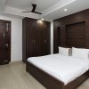 Отель SPOT ON 67048 Hotel Raj Palace в Агре