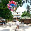 Отель Indai Aquasports and Resort в Bantayan Island